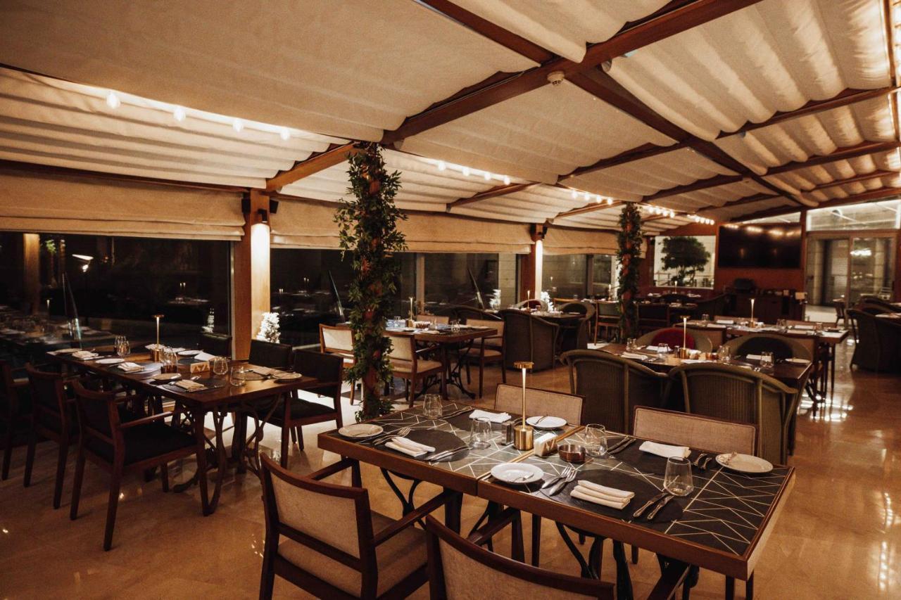 Coral Beach Hotel And Resort Beirut Exterior photo