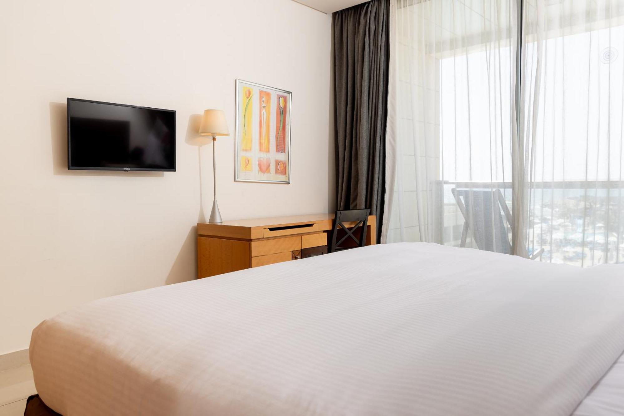 Coral Beach Hotel And Resort Beirut Exterior photo